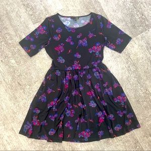 Short Sleeve Fit & Flare Dress WITH POCKETS
